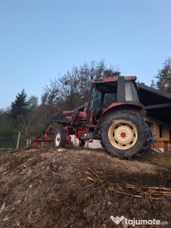 Tractor case internațional cu incarcator frontal