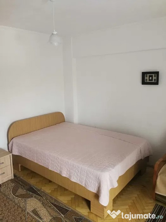 Apartament cu 2 camere Podu de Fier