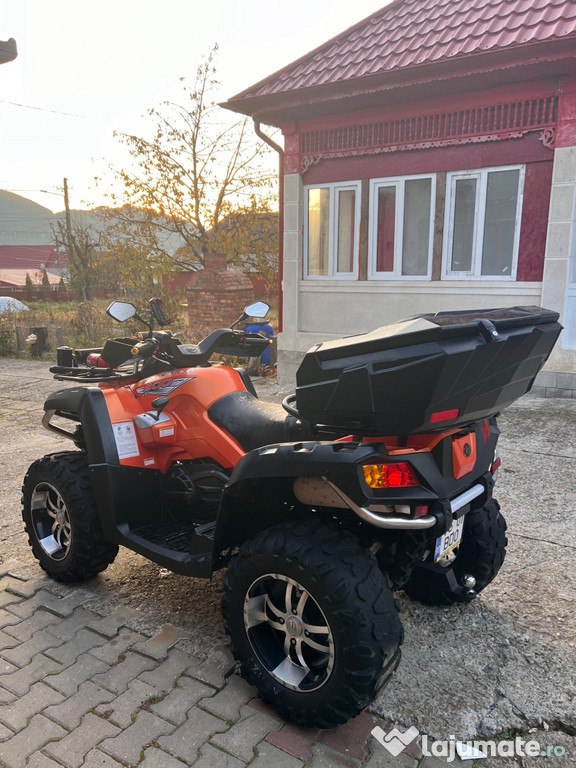 Vând atv cf Moto 800