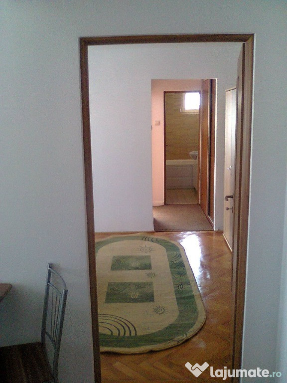 De inchiriat apartament 2 camere cetate