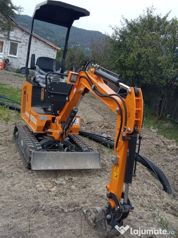 Mini excavator de vânzare