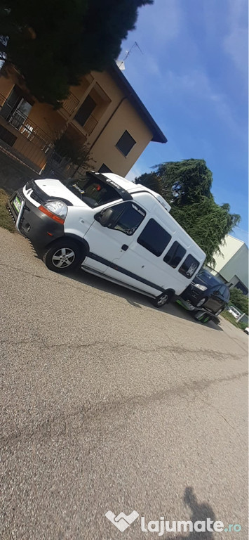 Vând Renault Master