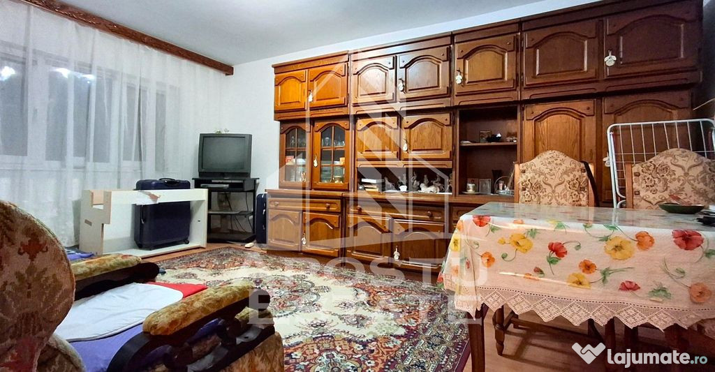 Apartament 3 camere, decomandat, parter, zona 300