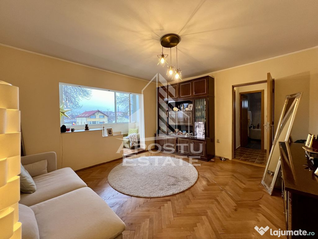 Apartament 3 camere, etaj 2, garaj si boxa in cf, zona Si...