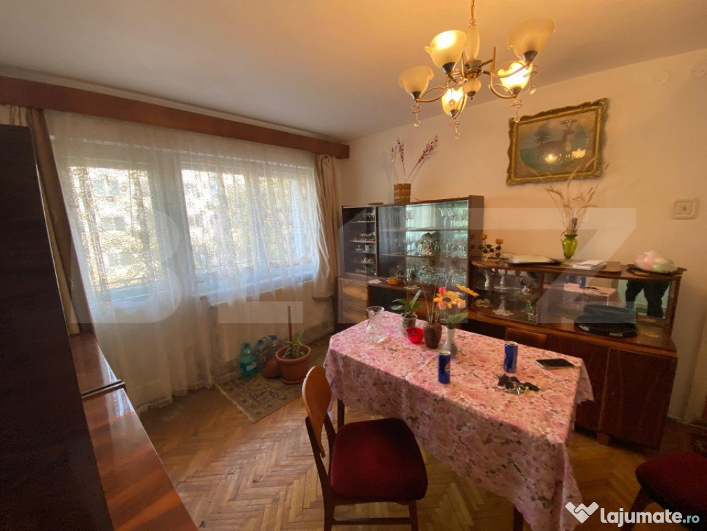 Apartament 2 camere, 49 mp, semidecomandat, zona Sfanta Vine