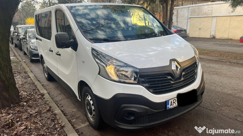 Vând Renault Trafic