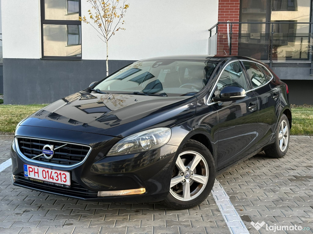 Volvo V40 2013 1.6 Momentum Keyless Camera