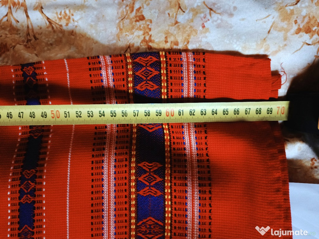 FATA DE MASA cu model traditional noua