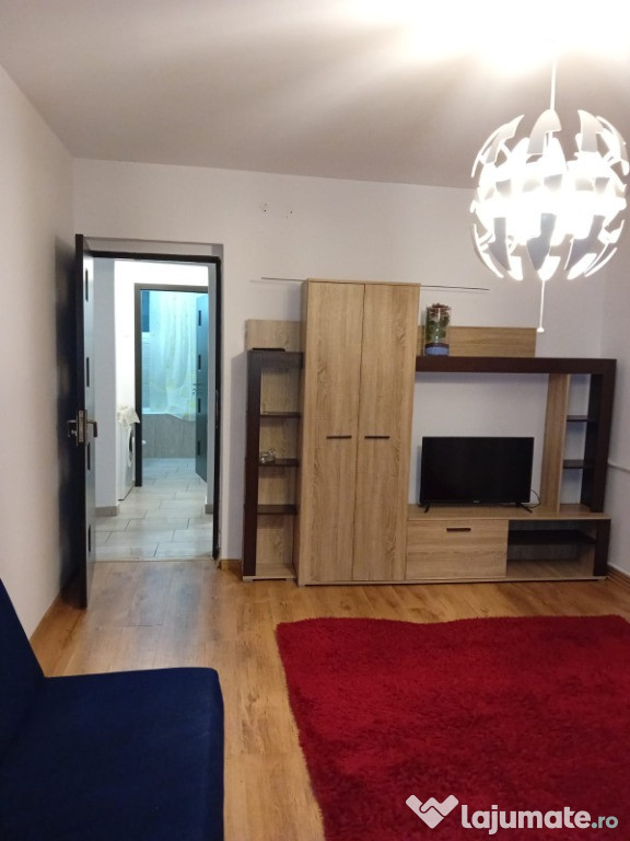 Inchiriez apartament 2 camere, decomandat, et 2/4 Piața Gării