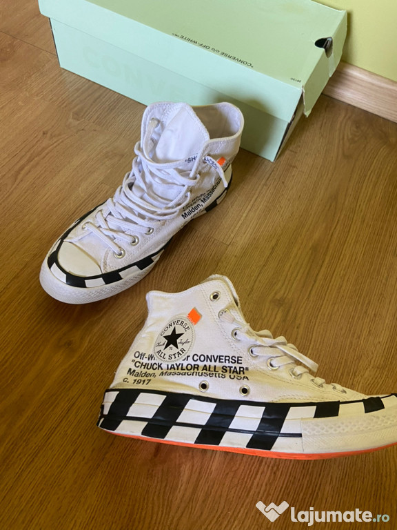 Off-White Converse Chuck Taylor High in conditie exemplara.