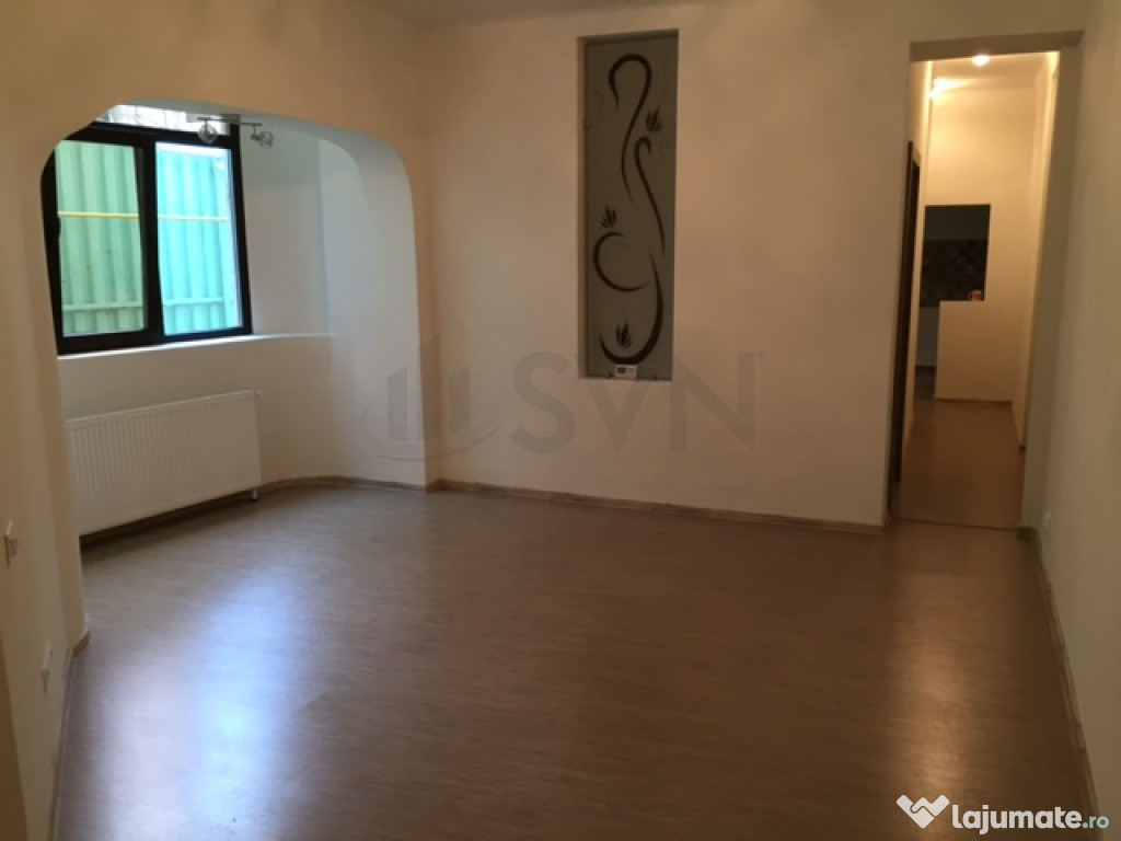 Apartament in vila-SPATIU COMERCIAL 3 CAMERE