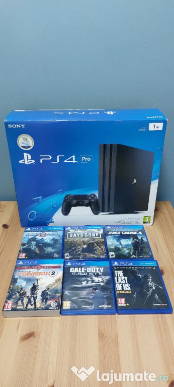 Vând Playstation 4 Pro