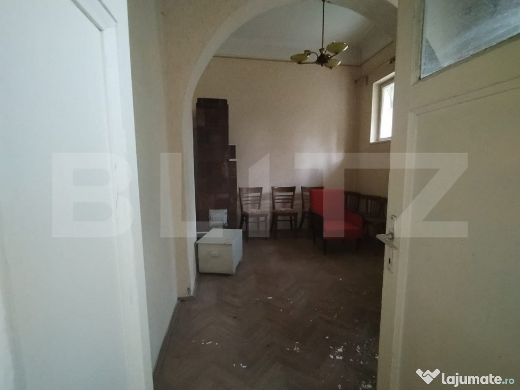 Apartament 4 camere, parter, pivnita si garaj langa Vila Tos