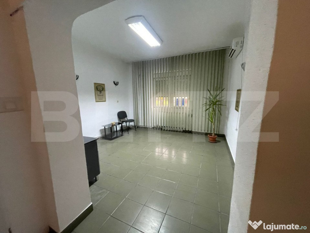 Casa cu 4 camere, 110 mp, zona Closca