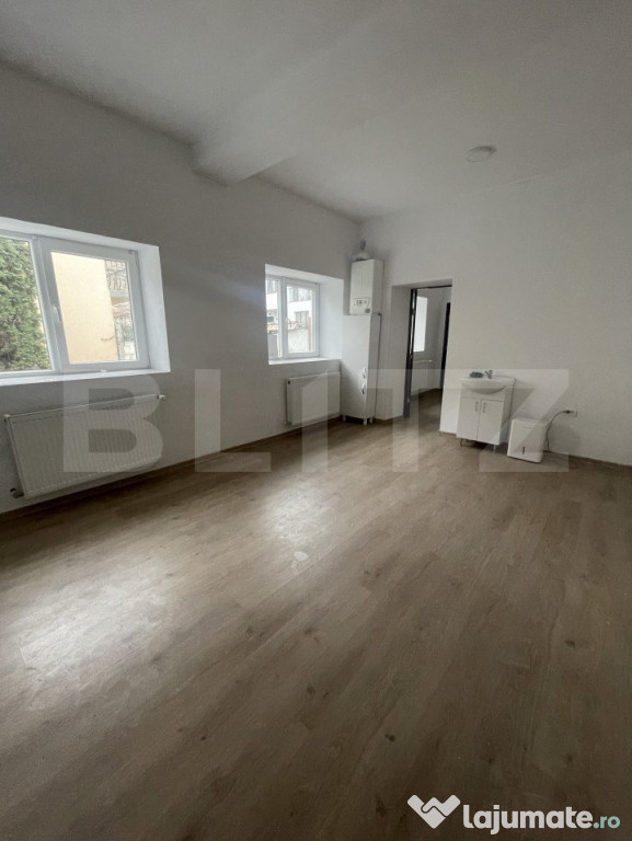 Proprietate cu 4 camere, 75 mp, zona ultracentrală