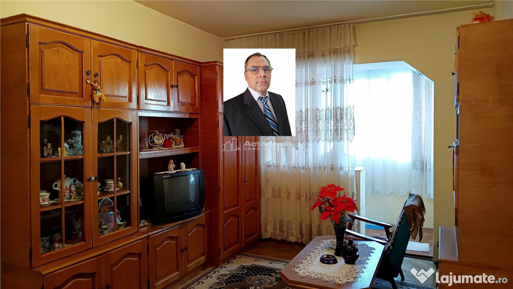 Moldova Noua, Apartament 2 Cam. Semidecomandat