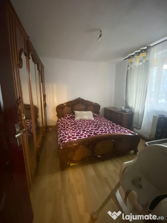 Apartament de închiriat