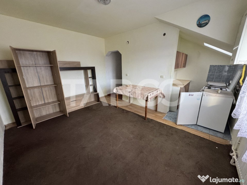 Apartament cu 2 camere si pod de vanzare Tiglari Sibiu