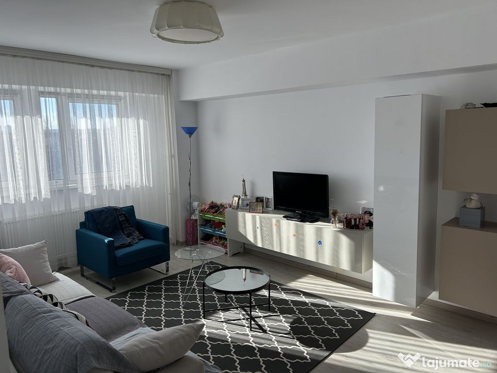 Apartament 2 camere zona Trocadero