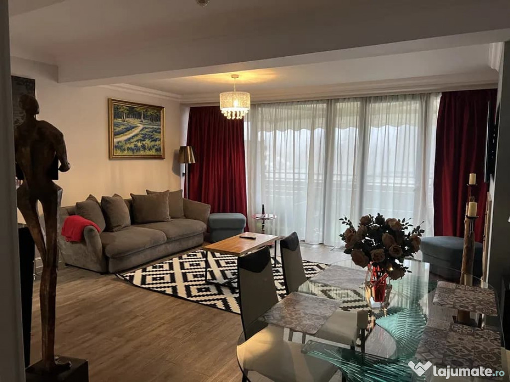 Apartament cu 2 camere, decomandat - zona Poiana Brasov