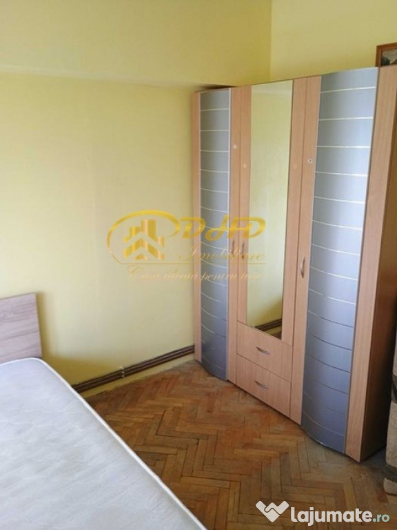 3 camere, Pacurari