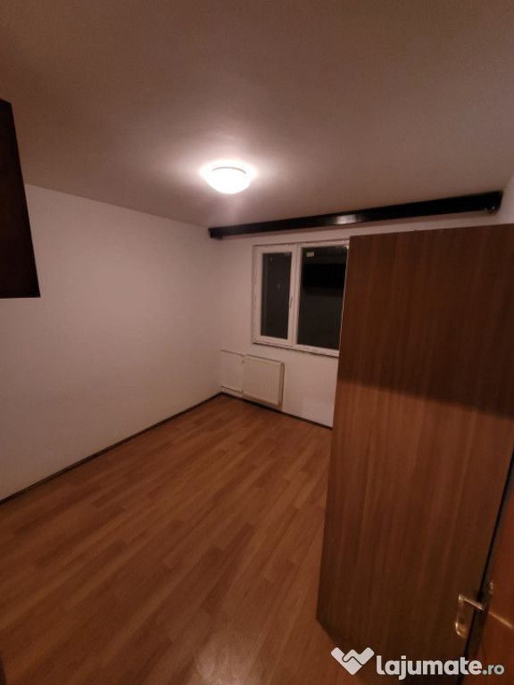 Apartament 4 camere decomandat 3/4, anvelopat, Militari, Pol