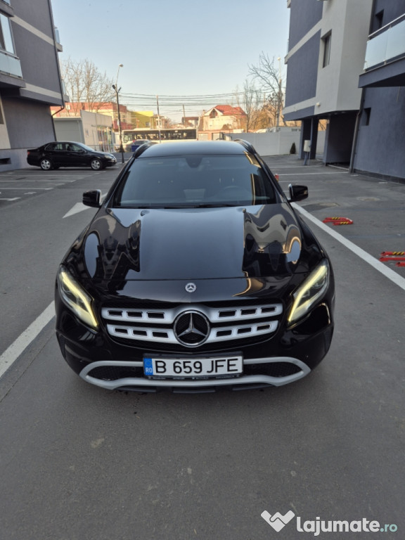 Mercedes GLA 180