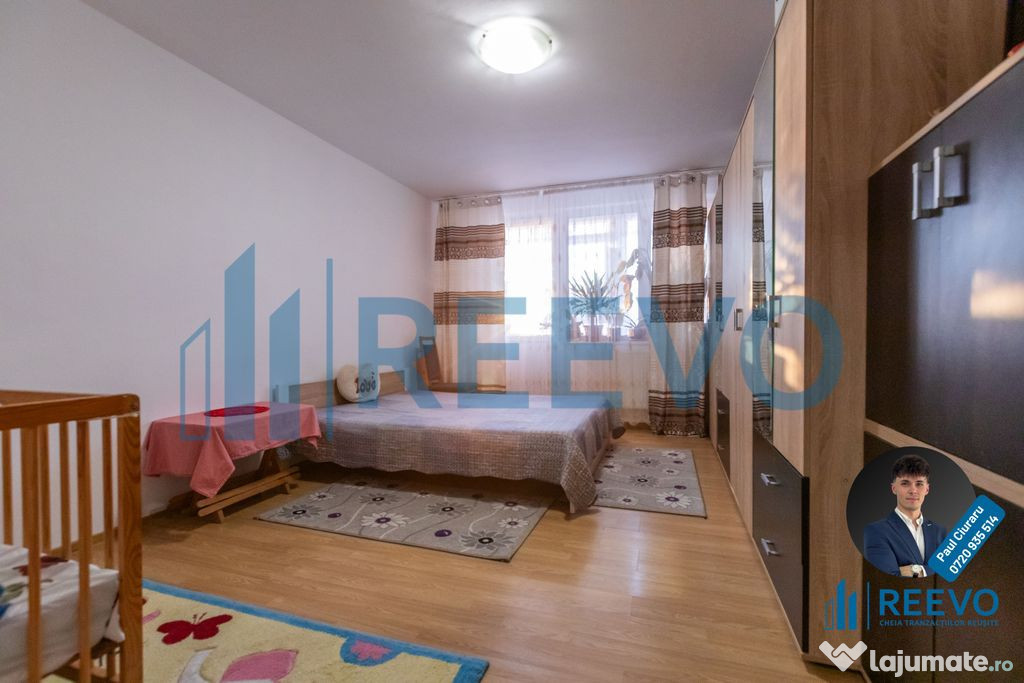 Apartament 2 camere, Tic-Tac