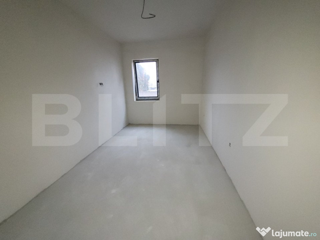 Apartament de vanzare, 3 camere, semidecomandat, bloc nou, z