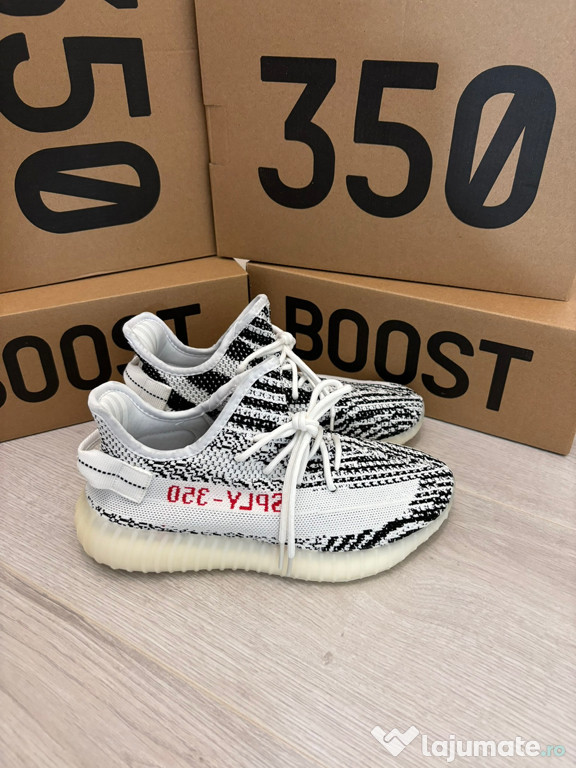 Yeezy 350 Zebra _boost