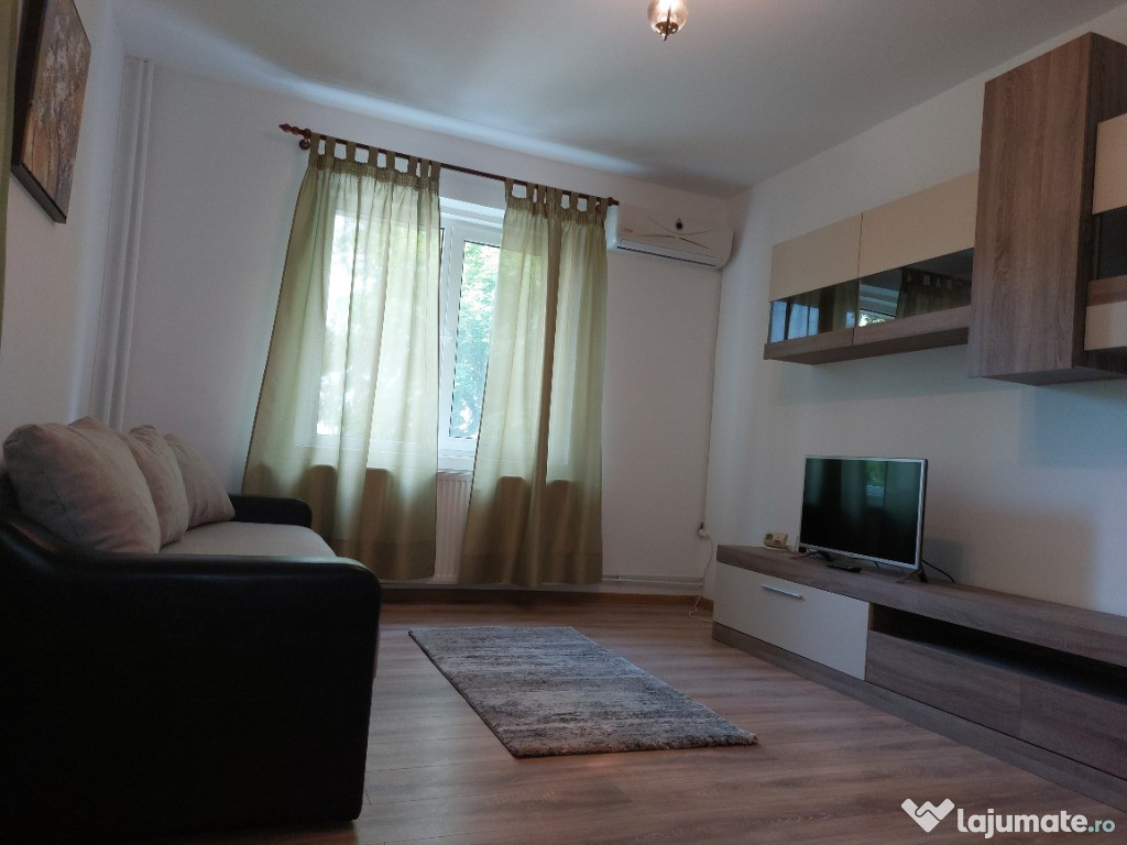 Proprietar inchiriez apartament o camera Ozana Titan