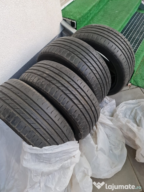 Nokian 215/45 R17