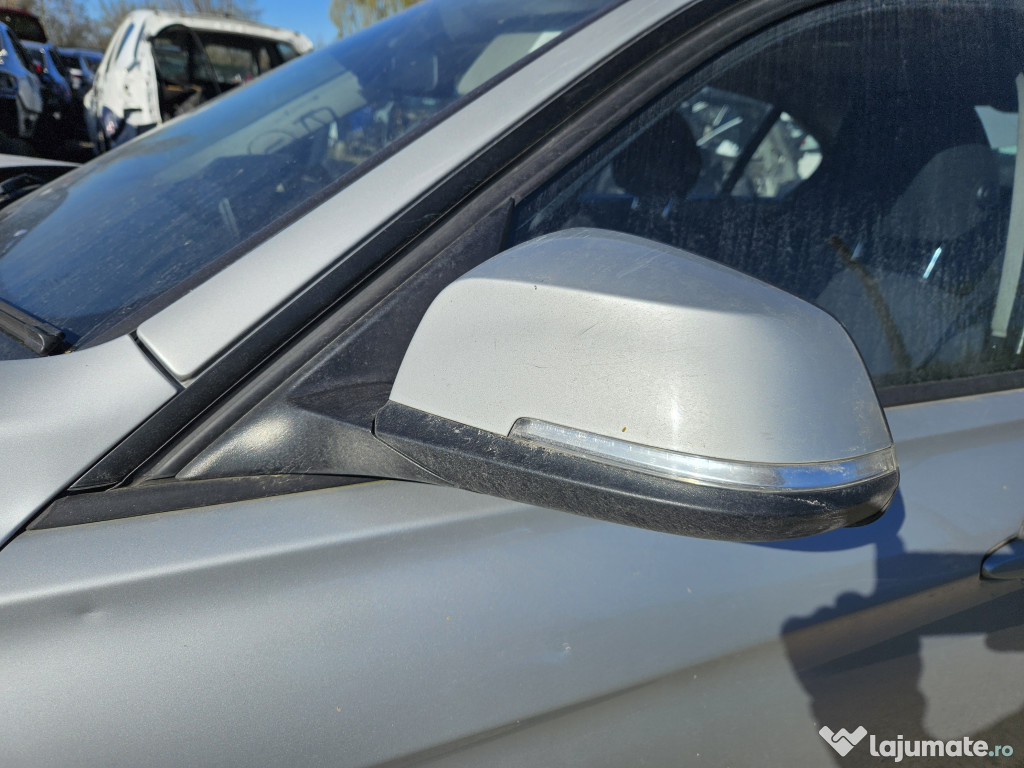 Grila proiector stanga Audi A4 B9
