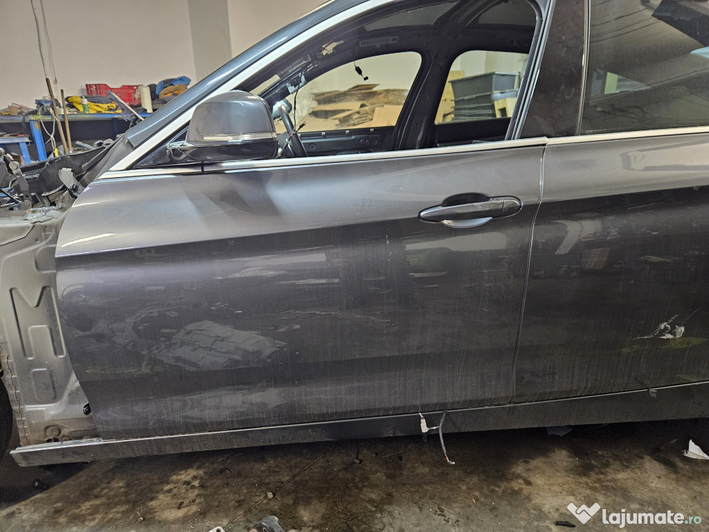 Grila centrala fata Volkswagen Passat B7 2012
