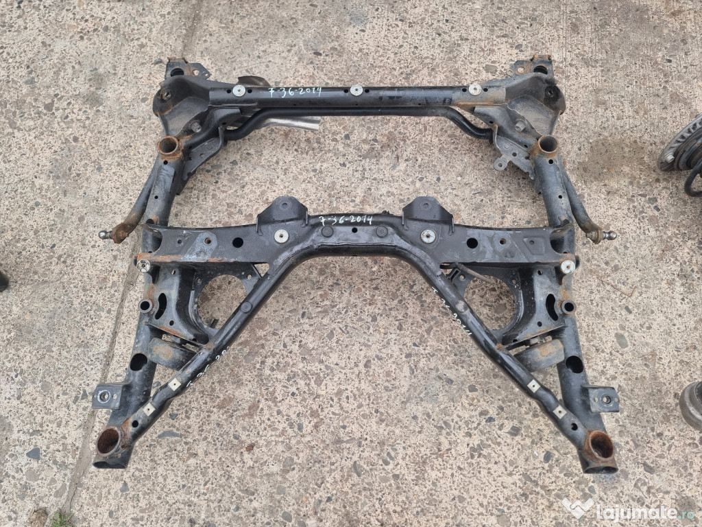 Grila proiector dreapta Volkswagen Jetta 2008