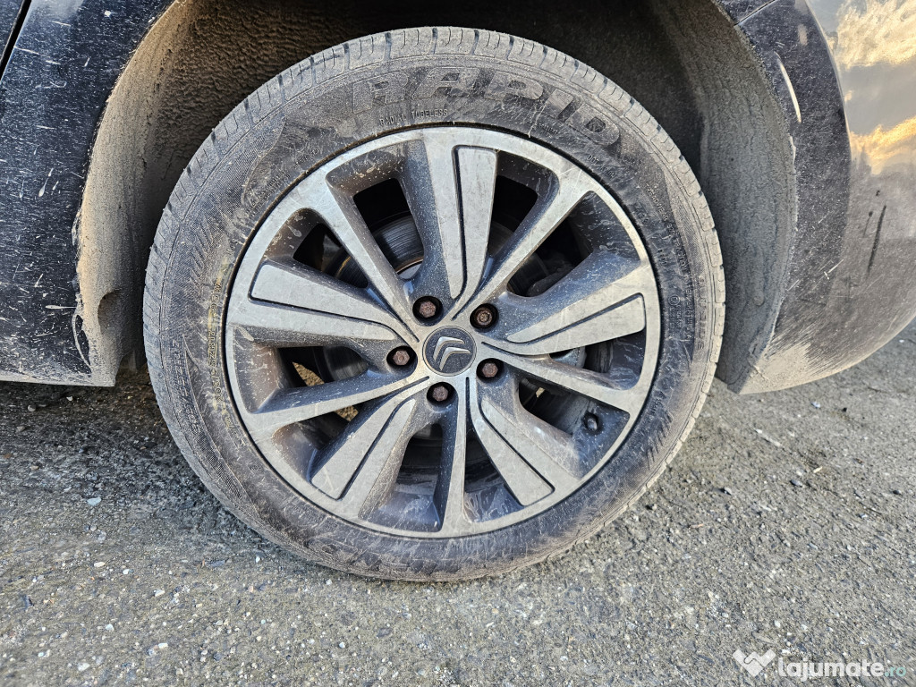 Maner exterior stanga fata Renault Grand Scenic 2014