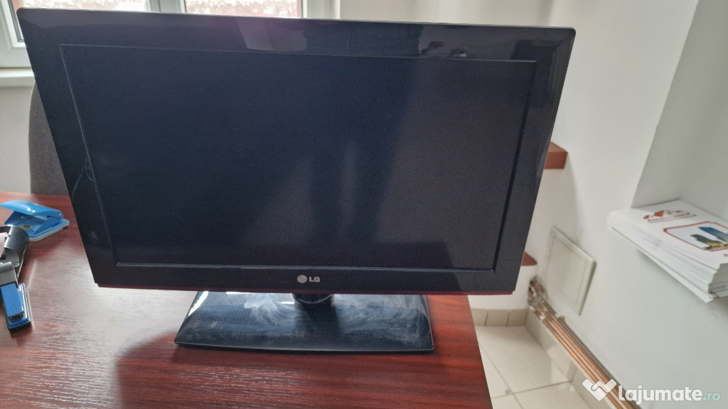 Televizor LG 66 cm