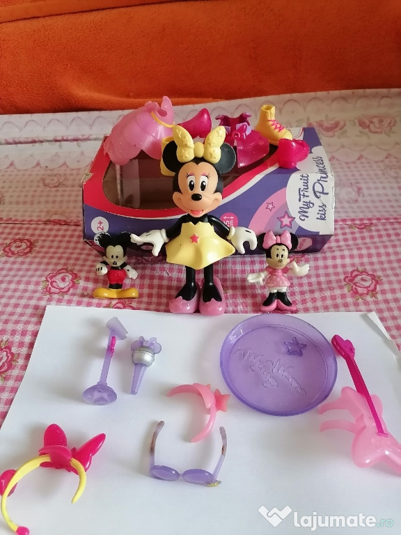 Păpușă Minnie cu accesorii -60 lei