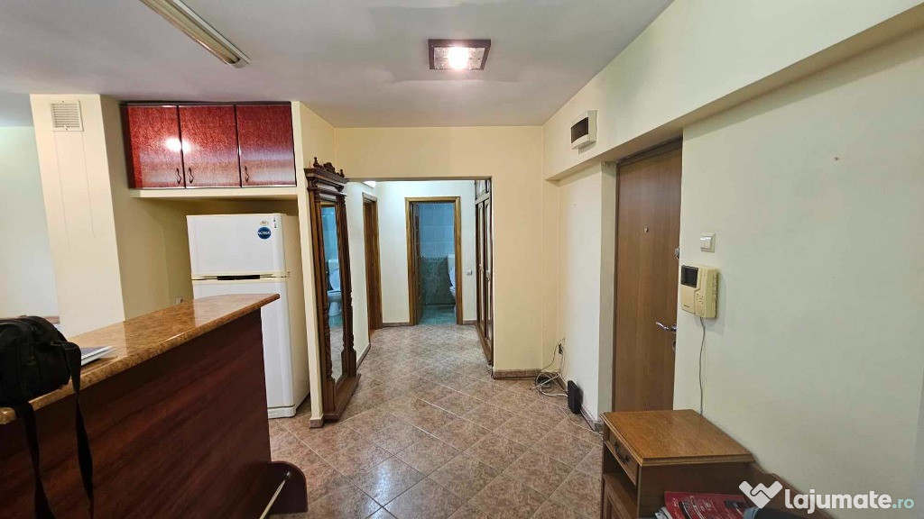 Apartament 3 camere INDEPENDENTEI FUNDATIE