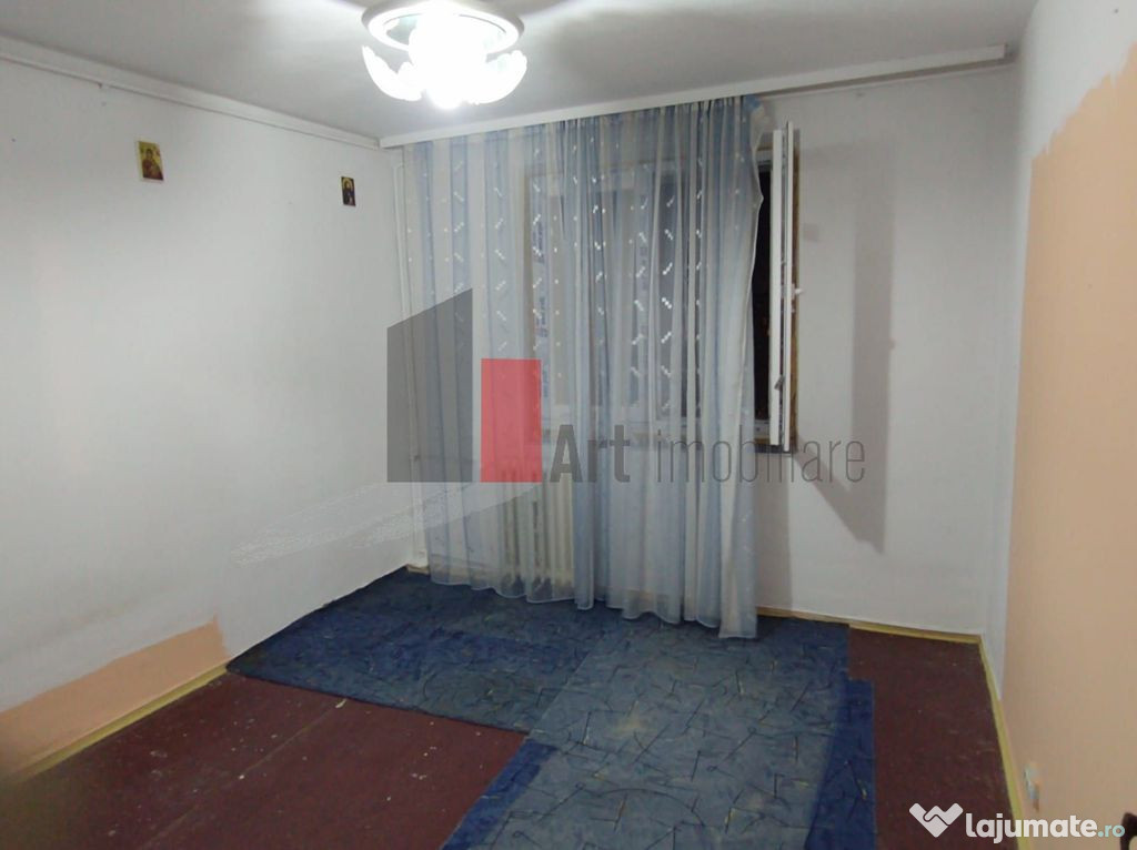 Vânzare apartament 4 camere decomandat Olteniței - Sudului