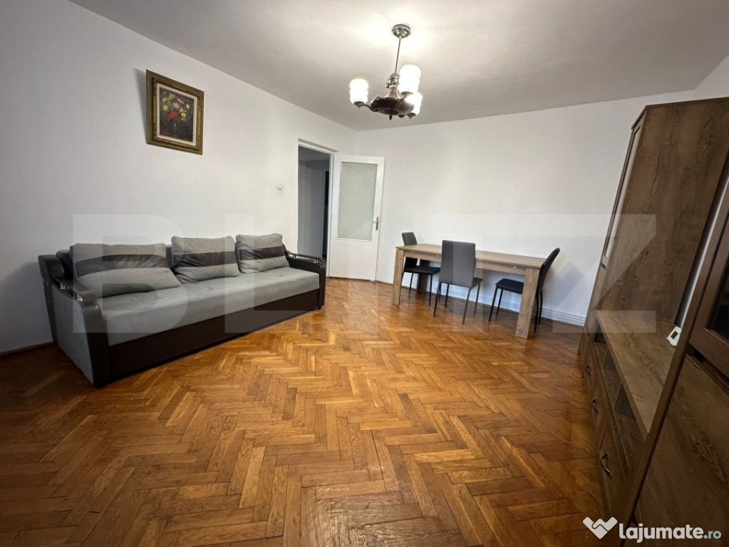 Apartament 3 camere, 66 mp, etaj intermediar, zona Zamca