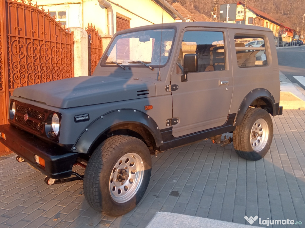 Suzuki samurai de lux