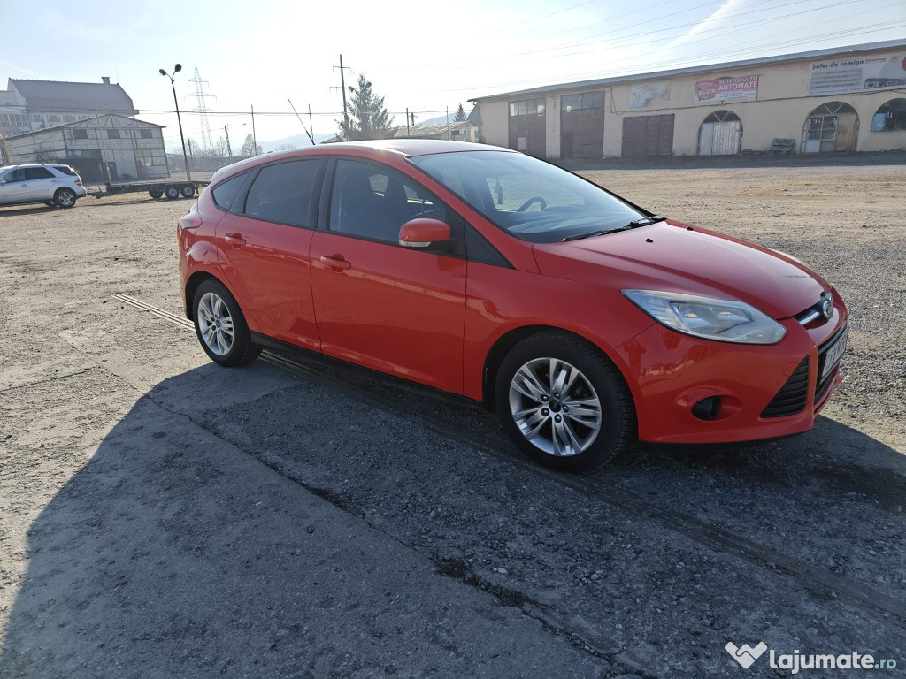 Vand Ford Focus 1,0 Benzina 125CP, 12.2013