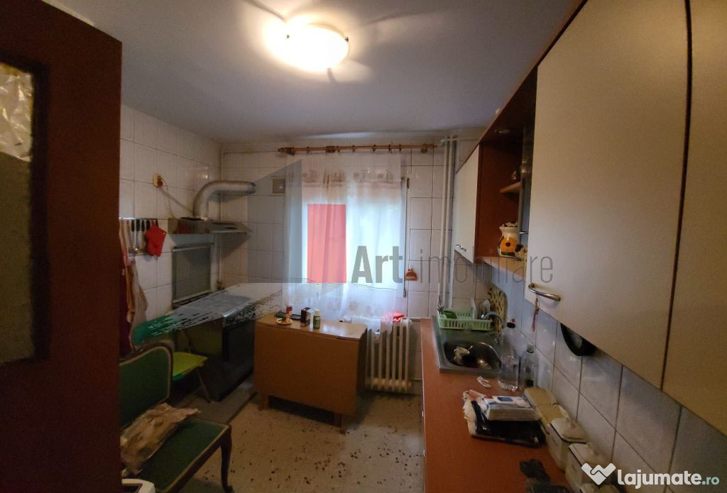 Apartament 4 camere Titan