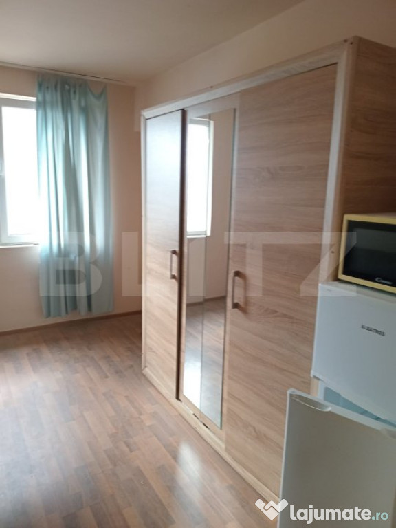Garsonieră de vânzare, 18 mp, zona Decebal – 20.000 €