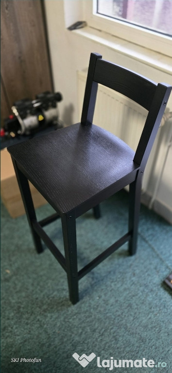 Vand scaun de bar IKEA