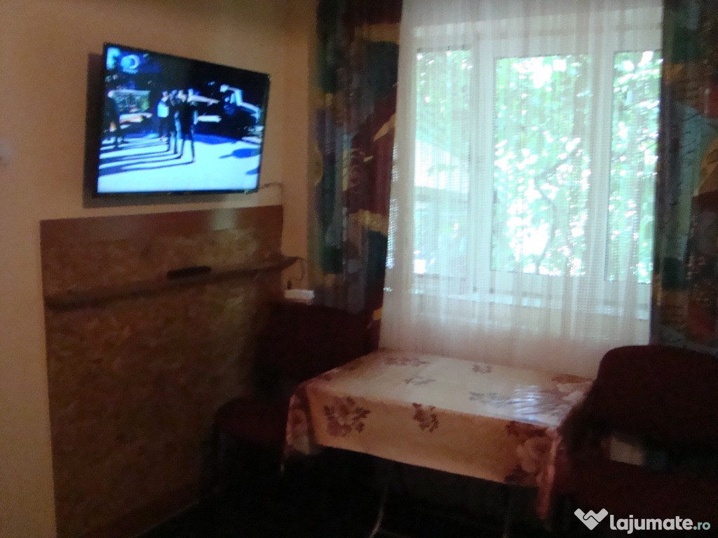 Dau in chirie o garsoniera la casa pentru o singura persoana