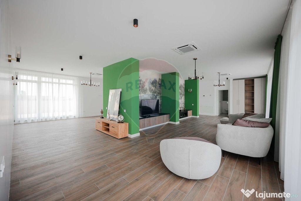 Apartament tip Penthouse cu 5 camere de vânzare în AES ...
