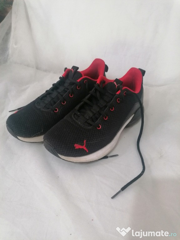 Adidași PUMA nr. 38