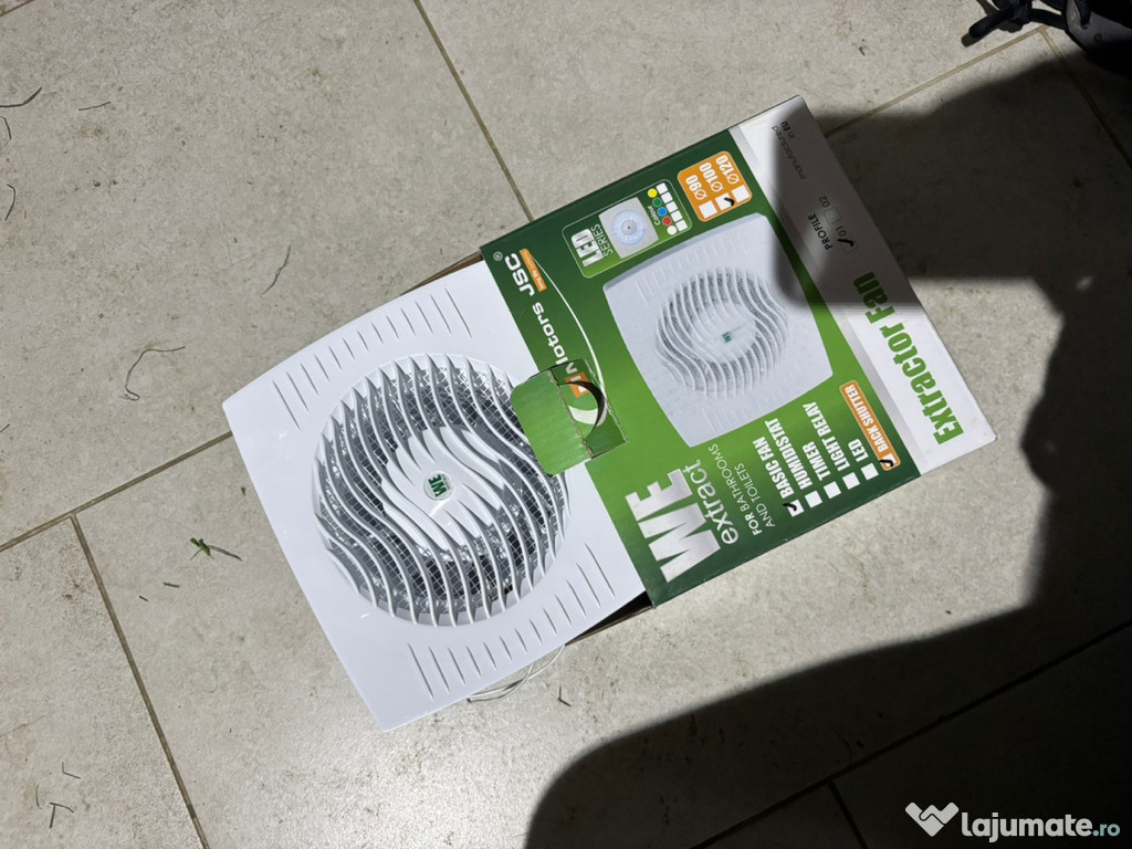 Vând ventilator baie